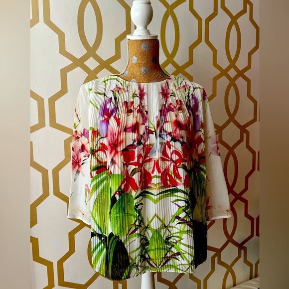 Ted Baker London pleated floral top size 2/US 6 - Picture 1 of 9